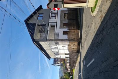 Apartament cu 3 camere decomandat în Sinaia - 9