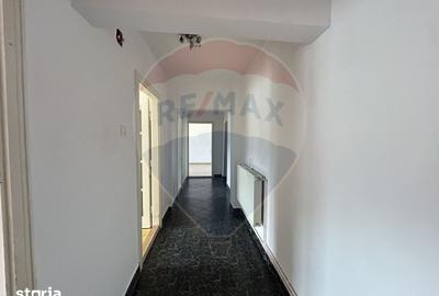 Apartament cu 3 camere în Central - 4