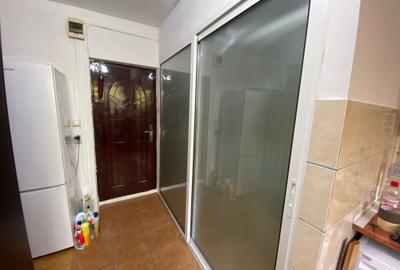 Garsonieră semidecomandată în UMT - 3