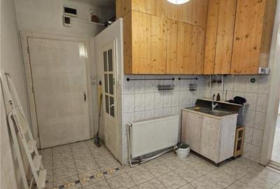 Spatiu comercial CENTRU Acces stradal, loc de parcare propri - 6