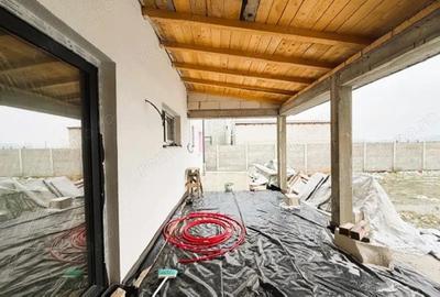 Casă cu Teren 586 Mp în Slătioara - 5