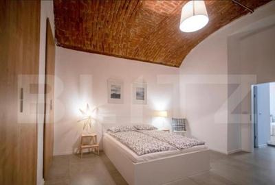 Cladire de patrimoniu din secolului XIX, de vanzare, zona - 6