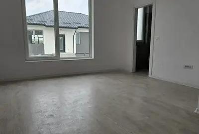Casa singur curte /mutare imediata-Tunari Comision 0% - 6