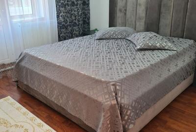 Apartament cu 3 camere decomandat în Corabia - 2