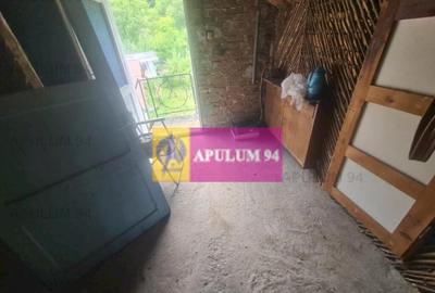 Casă cu 7 camere cu Teren 423 Mp în Poiana - 10