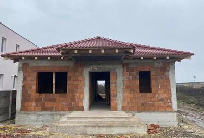 Casă cu 4 camere cu Teren 580 Mp în Remetea Mare - 7