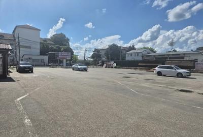 Spațiu comercial, de 600 mp, în Moreni - 2