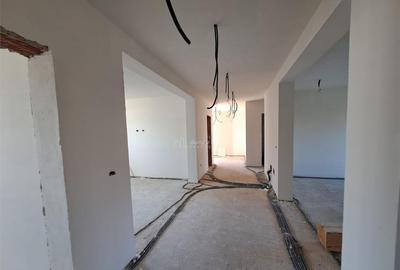 Casă cu 7 camere cu Teren 450 Mp în Moara - 17