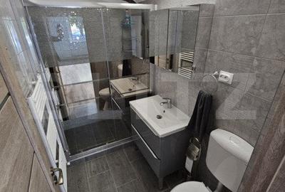 Apartament cu 3 camere semidecomandat în Horea