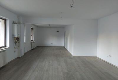 Birou, de 70 mp, în Unirii - 2