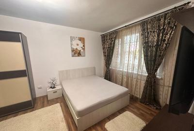 Garsoniera 1 MAI/ Metrou - 1