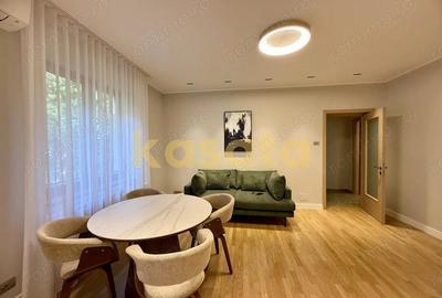 Apartament cu 3 camere semidecomandat în Capitale - 1