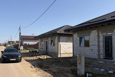 Casă cu 3 camere cu Teren 300 Mp în Central - 3