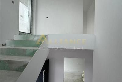 Casă cu 4 camere cu Teren 150 Mp în Central - 9