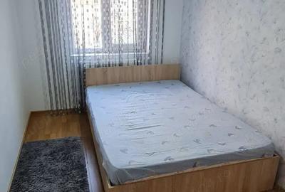 Inchiriez apartament 3 camere - 6