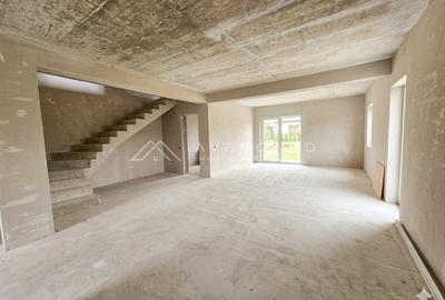 Duplex cu 4 camere cu Canalizare în Corușu - 5
