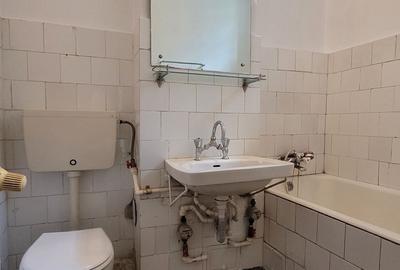 Apartament cu 3 camere decomandat în Nord