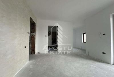 Casă cu 4 camere cu Teren 300 Mp în Central - 5