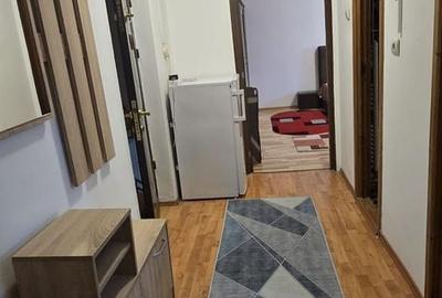 Garsonieră decomandată în Central - 2