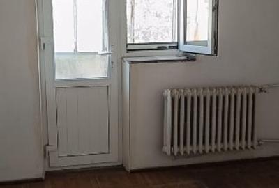 Apartament cu 3 camere decomandat în Central - 1