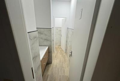 Birou, de 400 mp, în P-ța Romană - 7