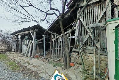 Casa traditionala cu 4 camere, in Cuvin - 5