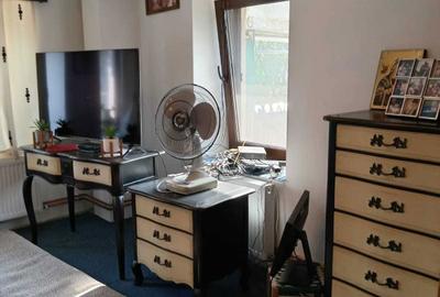 Casă cu 3 camere în Central - 1