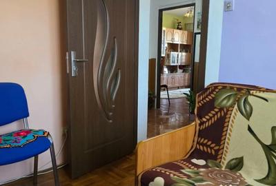 Apartament cu 3 camere decomandat în Minerul - 6