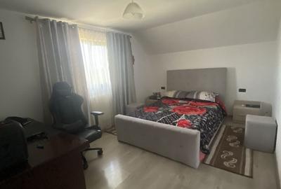 Casă cu 4 camere în Păun - 6