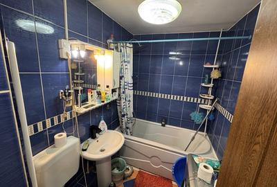 Apartament cu 3 camere decomandat în Carpați 2 - 7