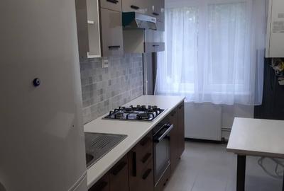 Apartament cu 3 camere decomandat în Central - 3