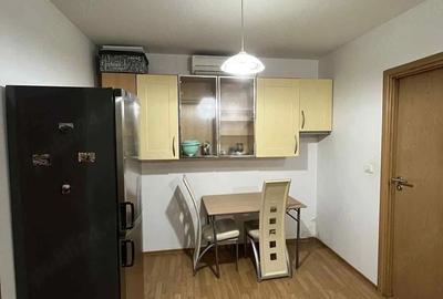 Apartament cu 2 camere decomandat în Funcționarilor - 3