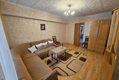 Apartament cu 3 camere decomandat în 2 Moldoveni - 1