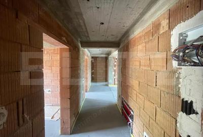 Apartament cu 4 camere decomandat în Central - 9