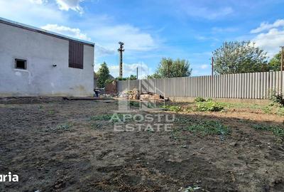 Casă cu 2 camere cu Canalizare în Micălaca - 1
