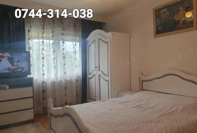 Mioveni, Ofer spre inchiriere Apartament 2 camere mobilat . - 1