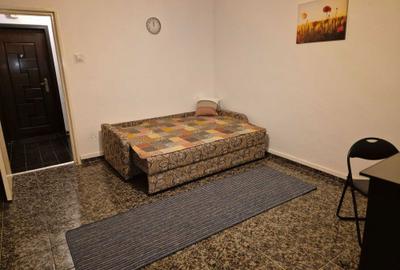 Garsonieră decomandată în Central - 4