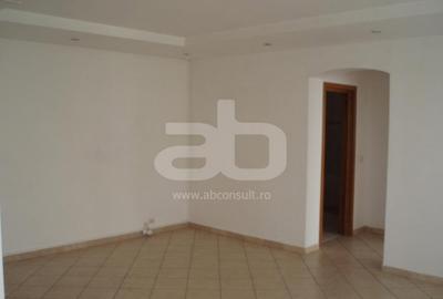 Casă cu 5 camere cu Teren 250 Mp în Splaiul Unirii - 4