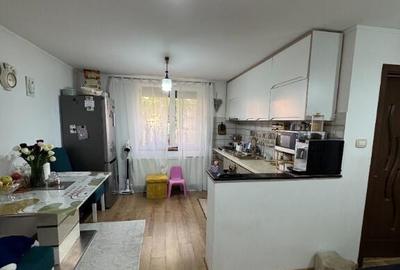 Vand apartament cu 3 camere decomandat - 5