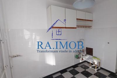 Apartament cu 3 camere semidecomandat în Malu Roșu - 3
