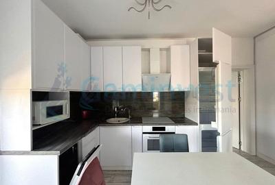 Apartament cu 3 camere decomandat în Cantemir - 2