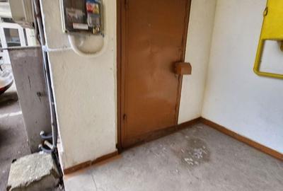Spațiu comercial, de 75 mp, în Central - 4