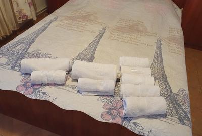 Apartament cu 3 camere semidecomandat în Unirii