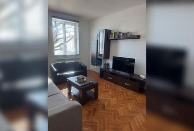 Apartament cu 2 camere decomandat în Central - 4