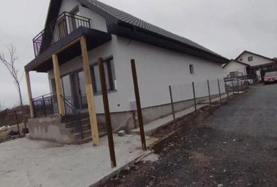 Casă cu 4 camere în Lumina - 7