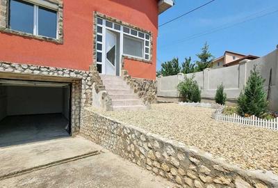 House for sale, 4 Rooms, 150 sqm, 3501 sqm, Grădiște - 1