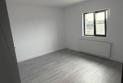 Casă cu 4 camere în Dârvari - 8