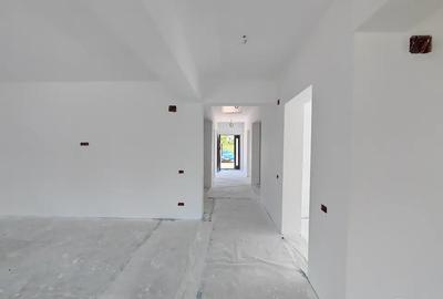 Casă cu 4 camere cu Teren 400 Mp în Crevedia - 9