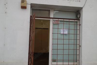 Dau in chirie spa?iu comercial - 1
