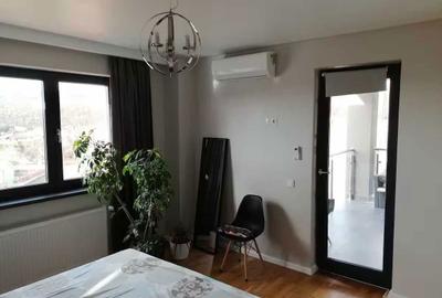 Apartament cu 2 camere decomandat în Livezeni - 4